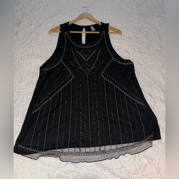 Black/Sheer Top - Picture 3 of 6